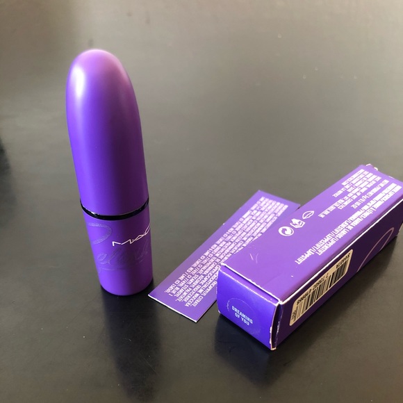 MAC x Selena Lipstick - Picture 2 of 2
